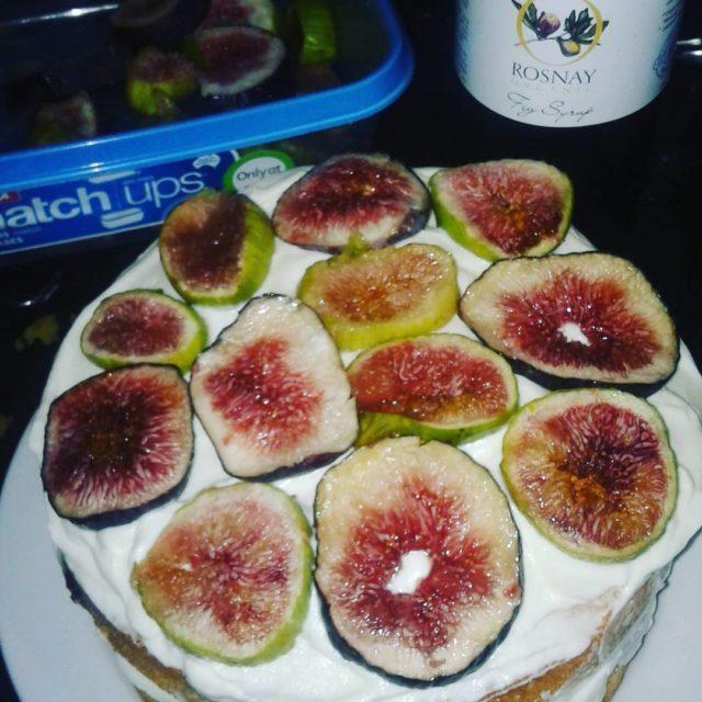 The first figs of the season perfect for the endhellip